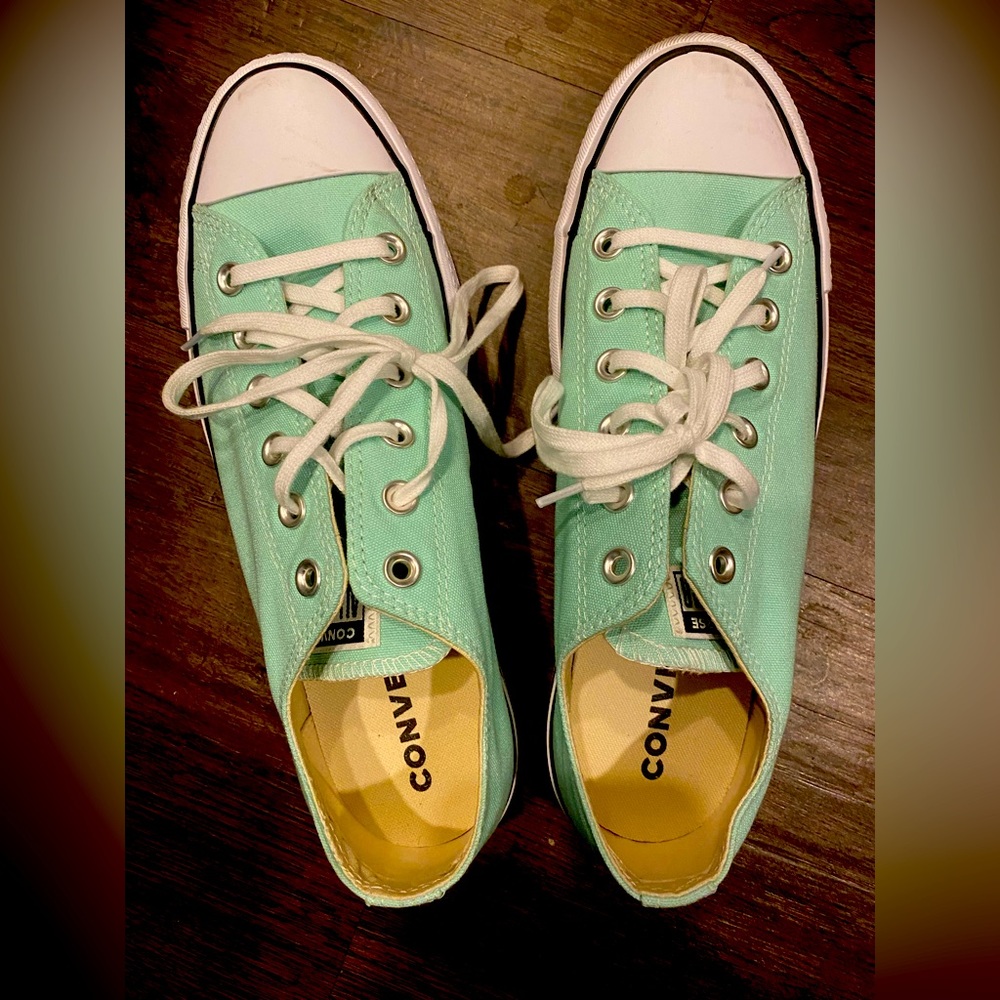 Converse size 10
